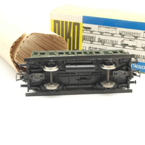 Piko H0 Personenwagen 530-303 der DR in EVP RG9682 – Bild 4