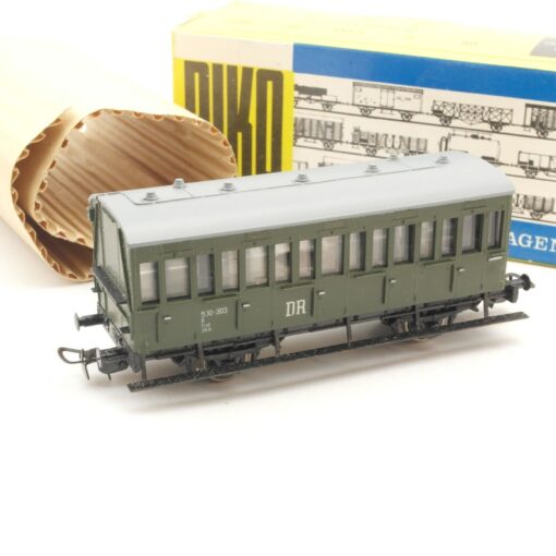 Piko H0 Personenwagen 530-303 der DR in EVP RG9682
