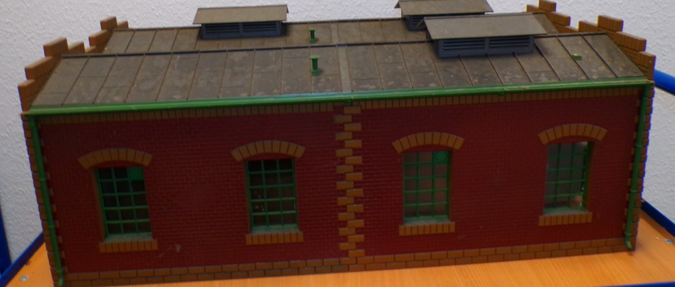 Pola Spur G Lokschuppen zweiständig Länge ca. 75cm siehe Foto PK2434 o. – Bild 4