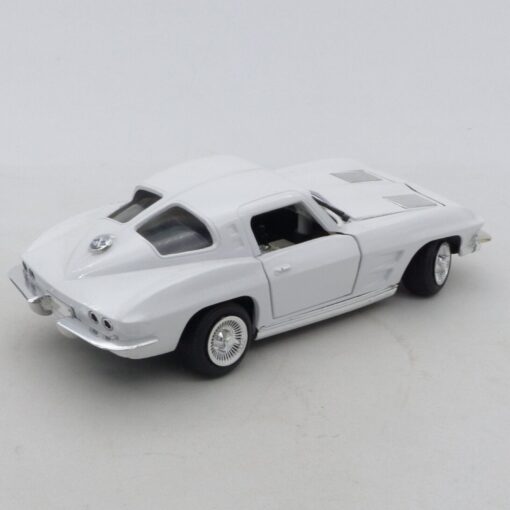 Revell 1:24 Corvette Stingray weiß o. EX4228 – Bild 3
