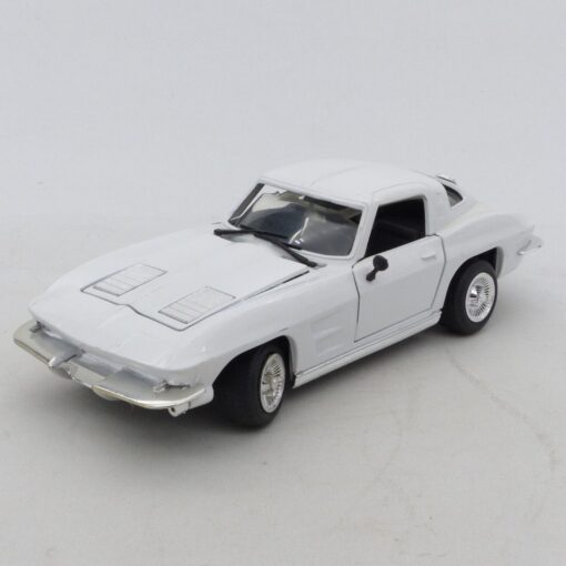 Revell 1:24 Corvette Stingray weiß o. EX4228