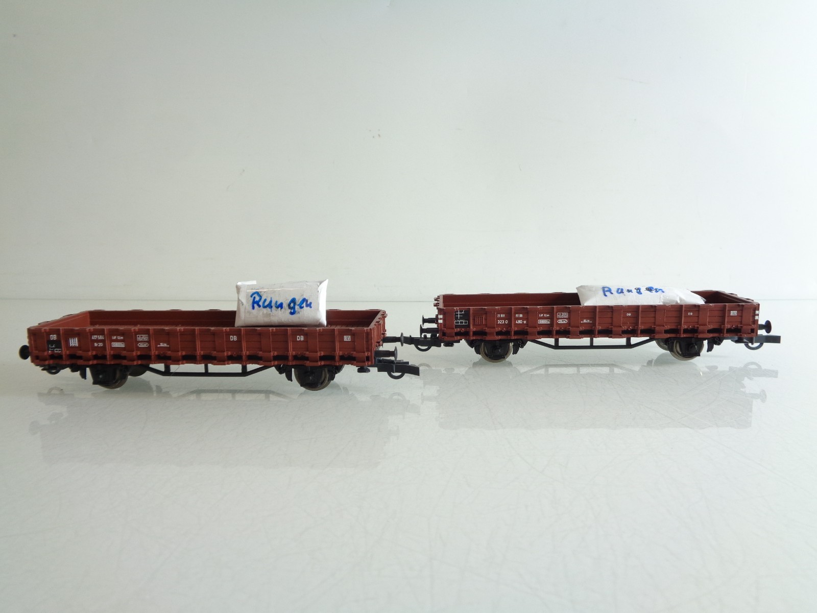 Roco H0 2 Rungenwagen 323 0 480-8/417 584 der DB BH929 o.