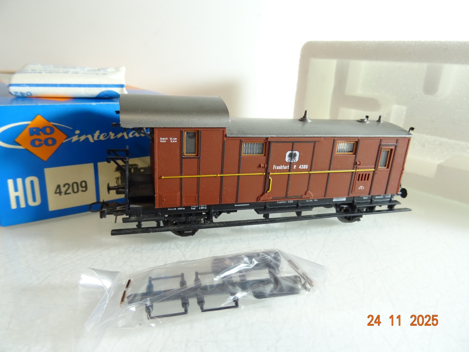 Roco H0 4209 Gepäckwagen Frankfurt P.4380 der K.P.E.V. in OVP RR4801