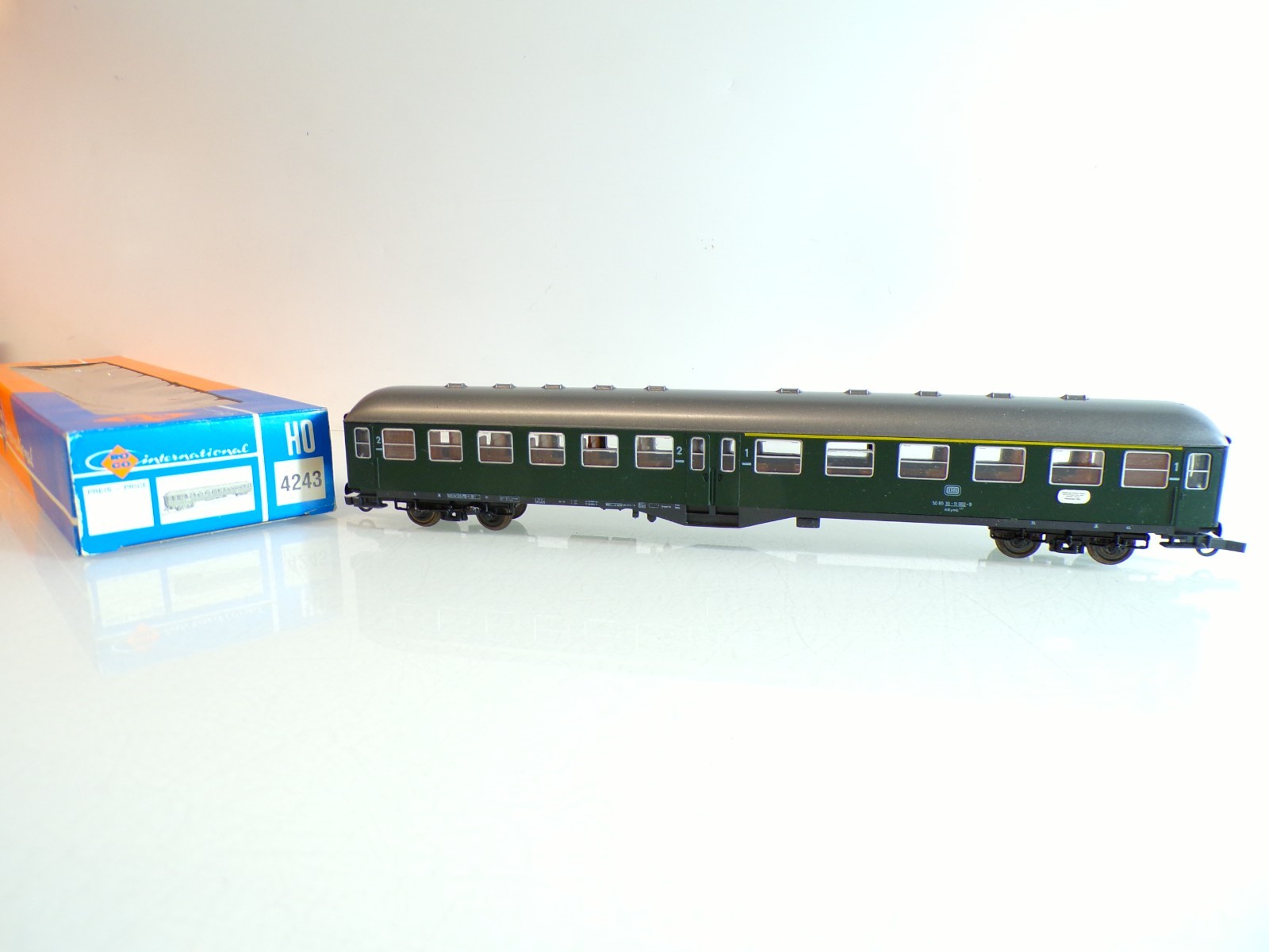 Roco H0 4243 Mitteleinstiegswagen 1./2.Kl. der DB in OVP BH1252