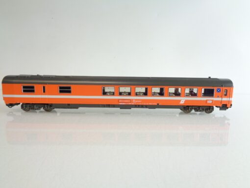 Roco H0 AC Speisewagen der ÖBB für Märklin BH693 o. – Bild 3