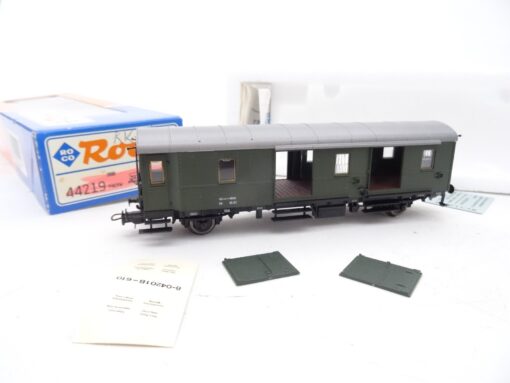 Roco H0 Gepäckwagen 65121 der DB in EVP RR1537