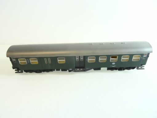 Roco H0 Personenwagen 2. Klasse 50 80 82-12 061-1 der DB RR2415 o. – Bild 3