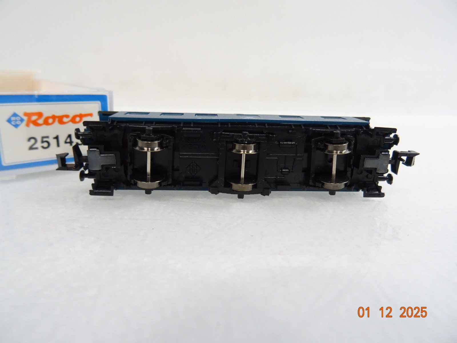 Roco N 25143 Wohn-Schlafwagen der DB in OVP RR5129 – Bild 4