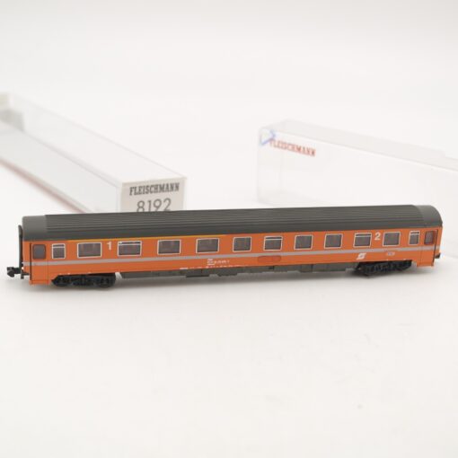 Roco N Personenwagen 1./2. Klasse 61 81 30-70 035-3 der ÖBB in EVP RR2144 – Bild 3