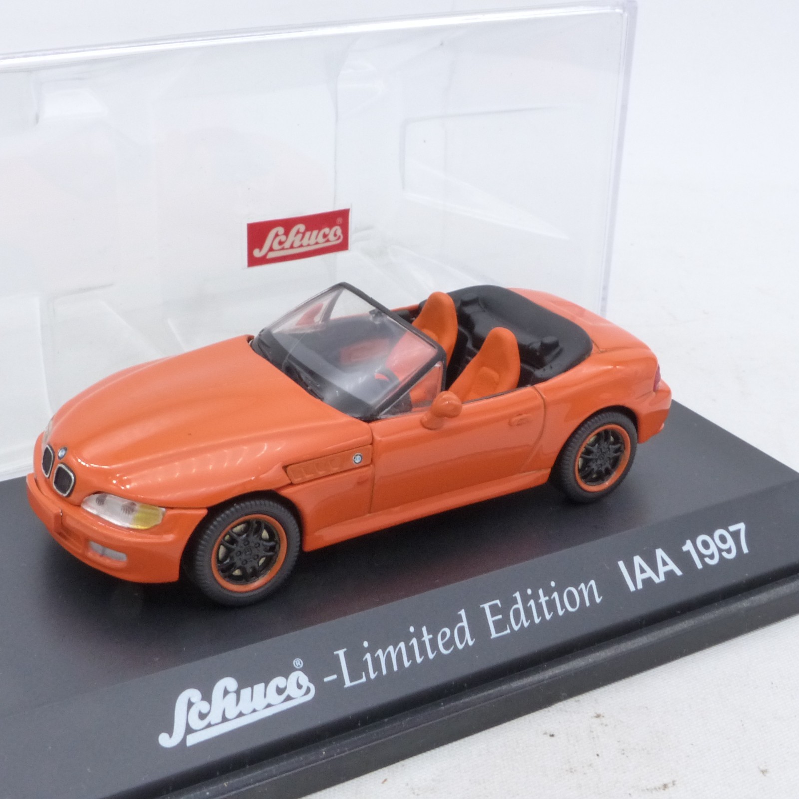 Schuco 1:43 77165 BMW Z3 Limited Edition IAA 1997 in PC-Box EX8324