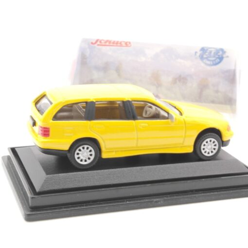 Schuco 1:72 BMW 320i Touring metallic in PC Box QR4960 – Bild 3