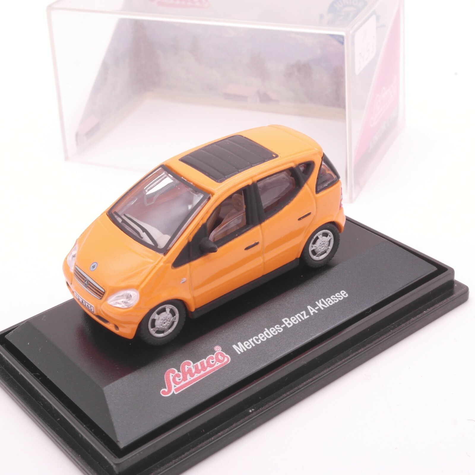 Schuco 1:72 Mercedes-Benz A-Klasse in PC Box RT2890