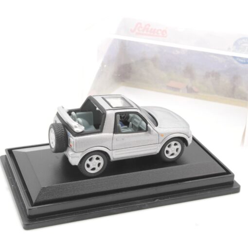 Schuco 1:72 Toyota RAV 4 metallic in PC Box QR4598 – Bild 3