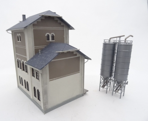 Spur H0 Industriegebäude mit Silo aus Anlagenrückbau, siehe Bilder RR100 o. – Bild 6