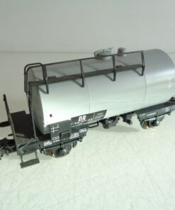 Spur H0 Kesselwagen 7-50-07-33 der DR RR4462 o.