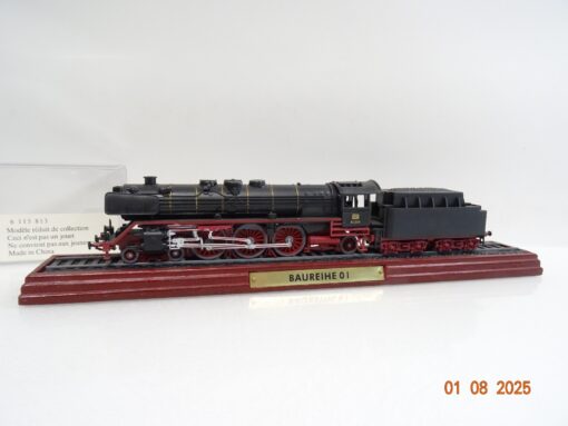 Standmodell H0 Dampflok BR 01 224 der DB in EVP JL2053