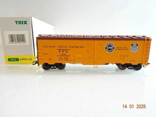 Trix H0 24902-10 AC gedeckter Güterwagen PFE der UPR in OVP PR5298