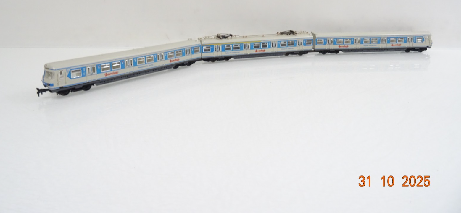 Arnold N 0294 S-Bahn-Triebzug BR 420 Doornkaat der DB ohne Antrieb JL3984 o. – Bild 3