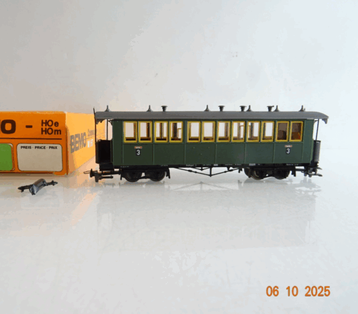Bemo H0e  Personenwagen 3.Kl. in EVP BH401