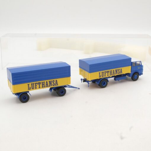 Brekina 1:87 8252 Henschel Hs16 Hängerzug Lufthansa in OVP QR2418 – Bild 3