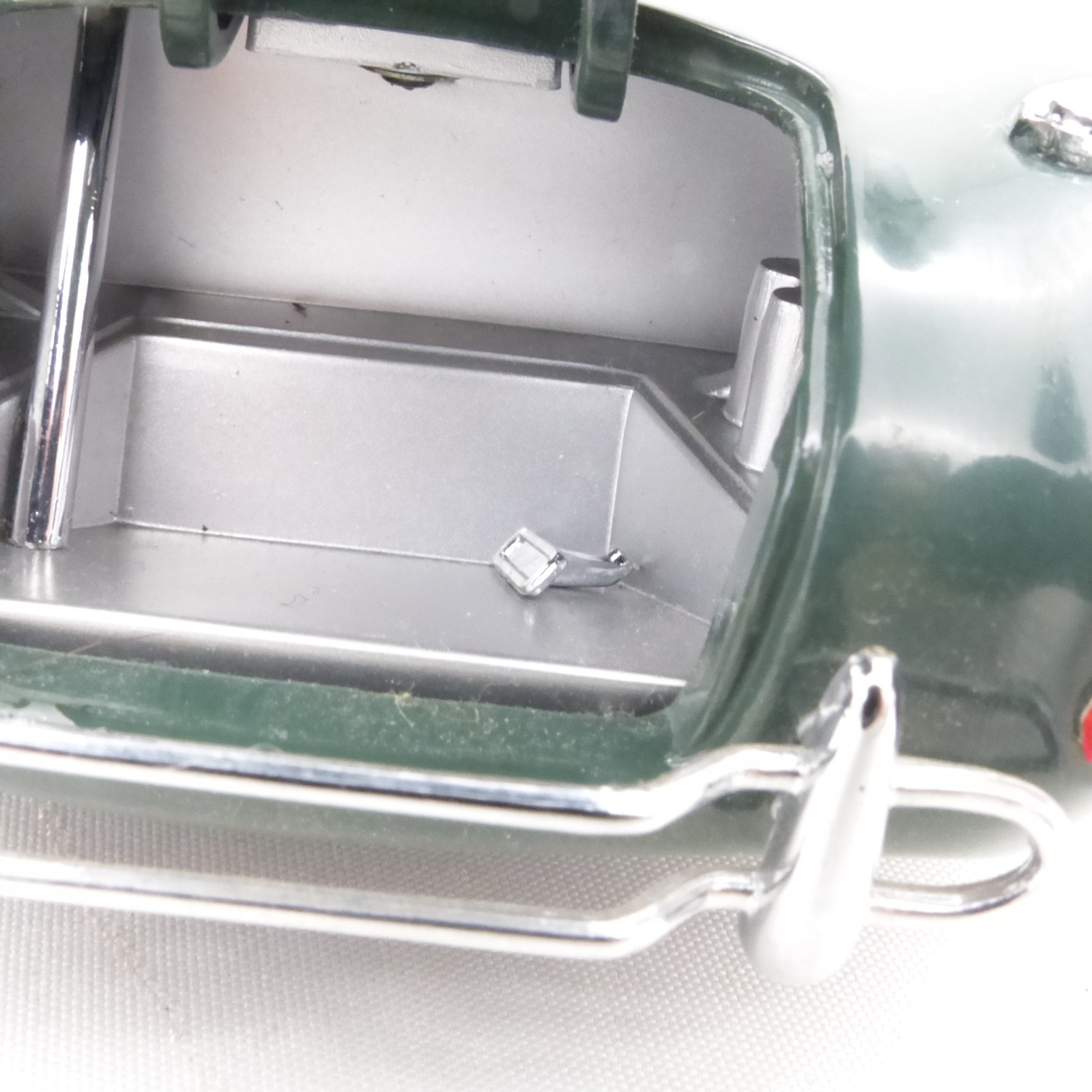 ERTL 1:18 Shelby Cobra 427 S/C grün in Tüte siehe Bilder o. EX8420 – Bild 8