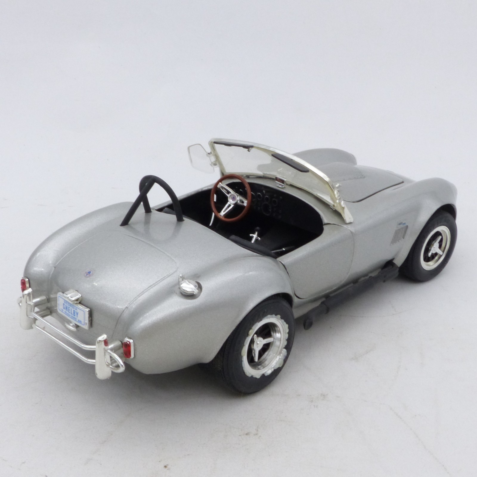 ERTL 1:18 Shelby Cobra 427 S/C silber/metallic in Tüte siehe Bilder o. EX8418 – Bild 6