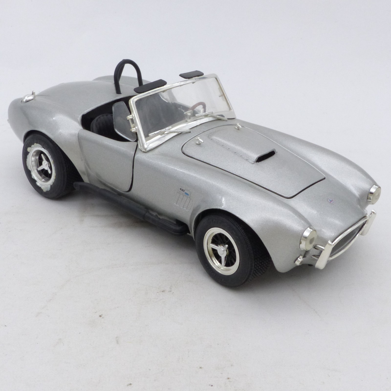 ERTL 1:18 Shelby Cobra 427 S/C silber/metallic in Tüte siehe Bilder o. EX8418 – Bild 7