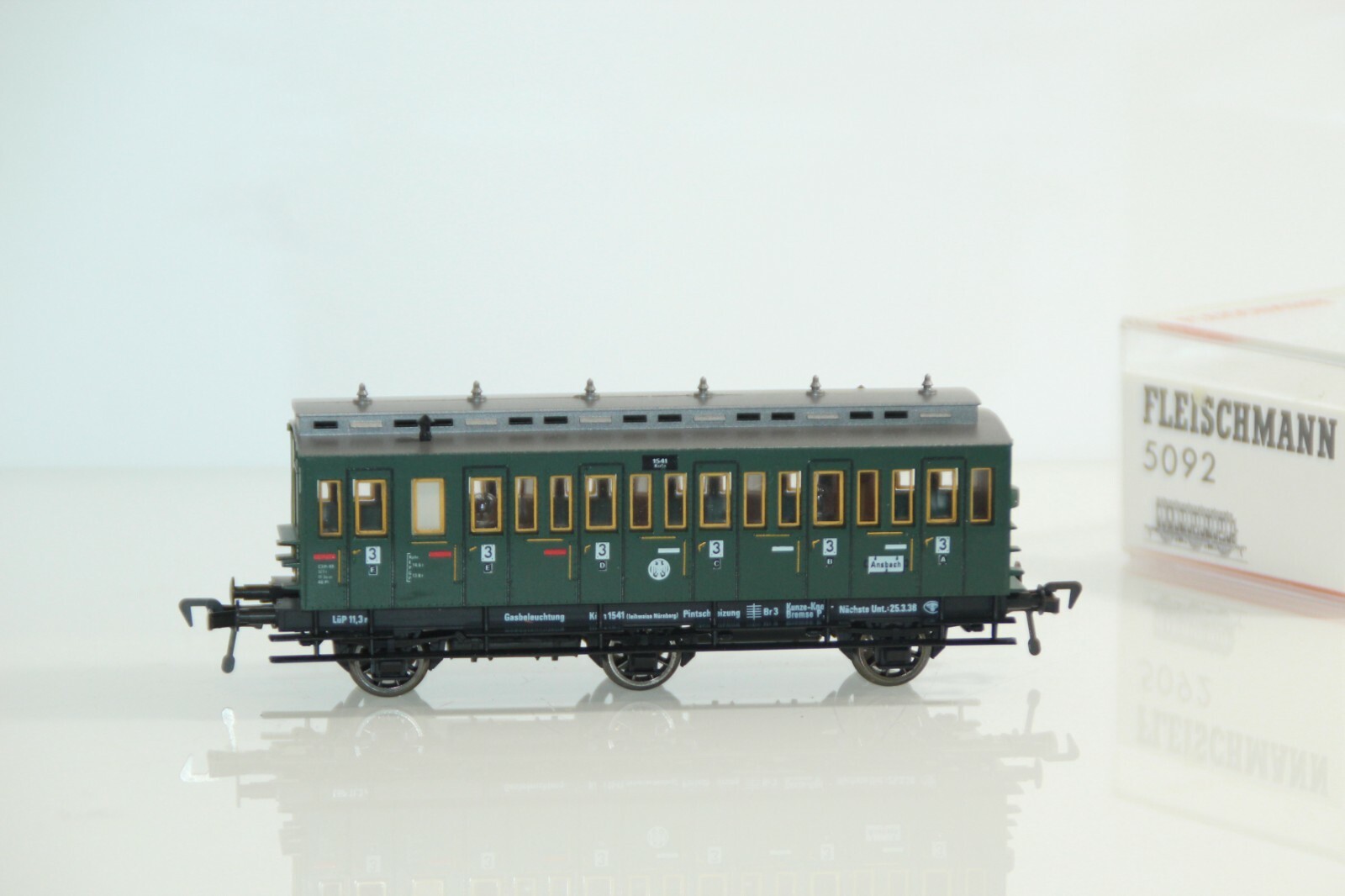 Fleischmann H0 5092 Abteilwagen 3.Kl. der DRG in OVP LW8581 – Bild 4