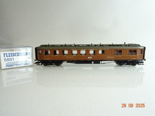 Fleischmann H0 5881K Speisewagen der DESG in OVP BH230