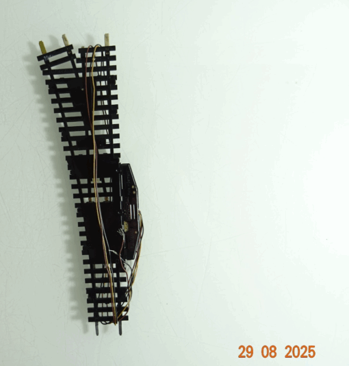 Fleischmann H0 6048 Weiche rechts mit Antrieb siehe Foto PK976 o. – Bild 3