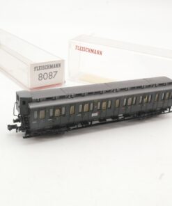 Fleischmann N 8087 Abteilwagen 2.Kasse der DRG in EVP RR5352