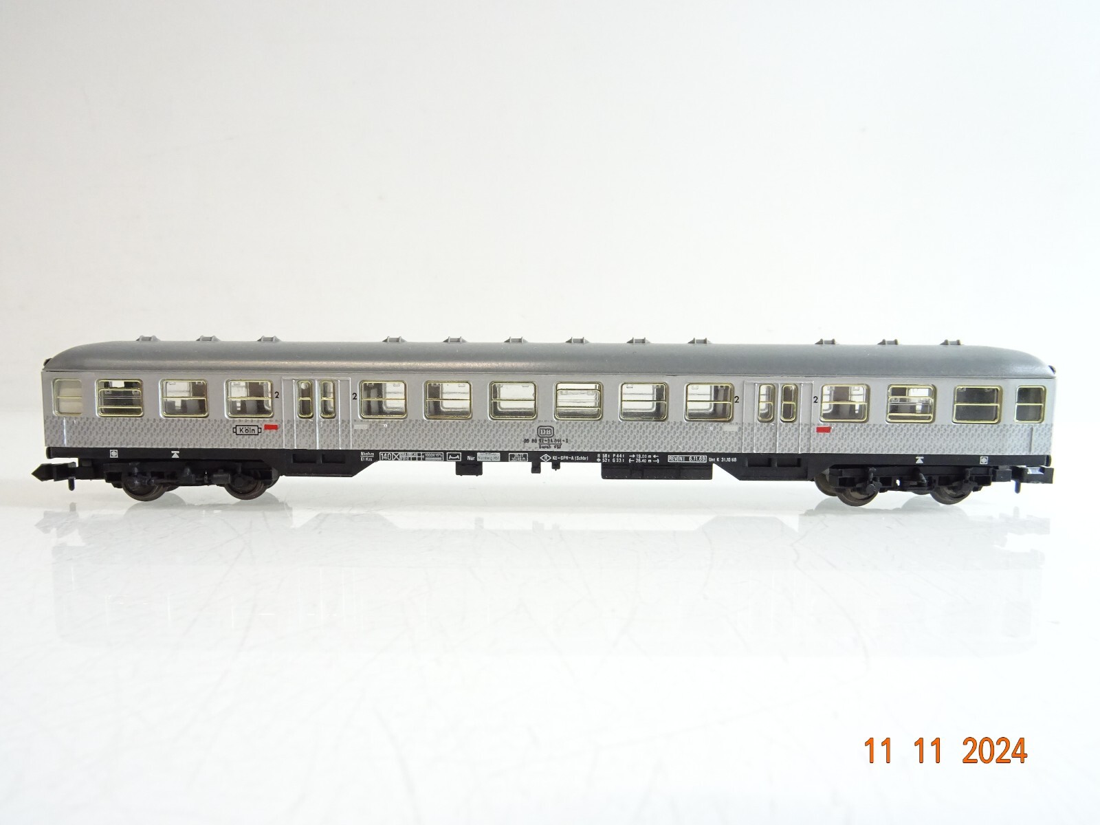 Fleischmann N Nahverkehrswagen Silberling 2. Kl. der DB PR3826 o.