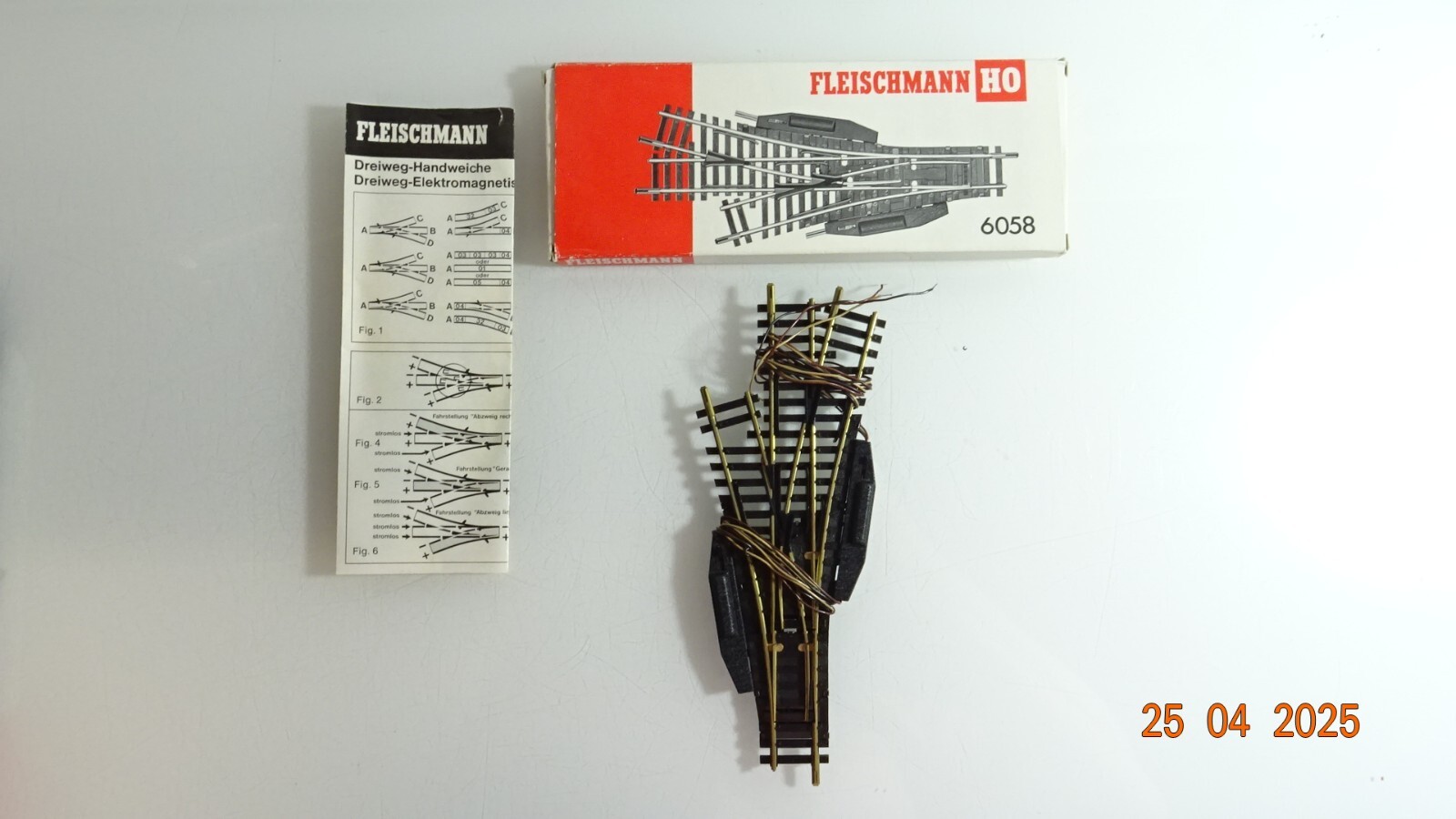 Fleischmann Spur 6058 Doppelkreuzungsw. mit el. Antrieb siehe Foto in OVP CK7760