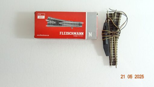 Fleischmann piccolo N 9171 Weiche rechts mit Antrieb siehe Foto in OVP CK8375
