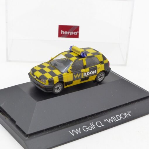Herpa 1:87 100618 VW Golf CL Fahrschule Wildon in PC Box EX4116