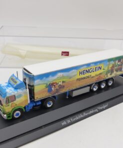 Herpa 1:87 120029 Mercedes SK Sattelzug Henglein Feinkost in PC-Box EX8526