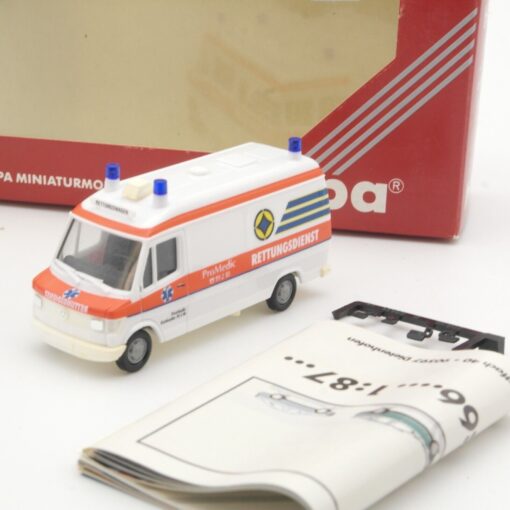 Herpa 1:87 187145 MB 207 D ProMedic Karlsruhe RTW in OVP QR5405