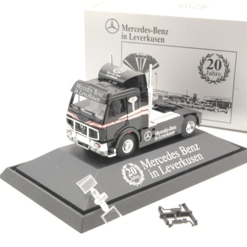 Herpa 1:87 Mercedes Benz Zugmaschine in Leverkusen 20 Jahre in OVP QR5869