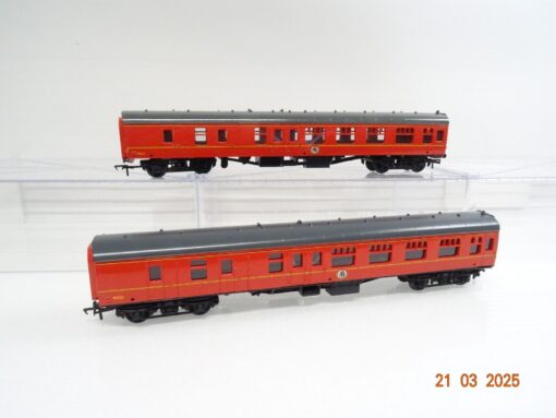 Hornby H0 Personenwagen für Hogwarts Express 2 Stück  LE9617 o.