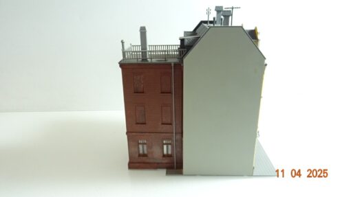 Kibri H0 Eckhaus mit Durchfahrt aus Anlagenrückbau siehe Foto CK7450 o. – Bild 6