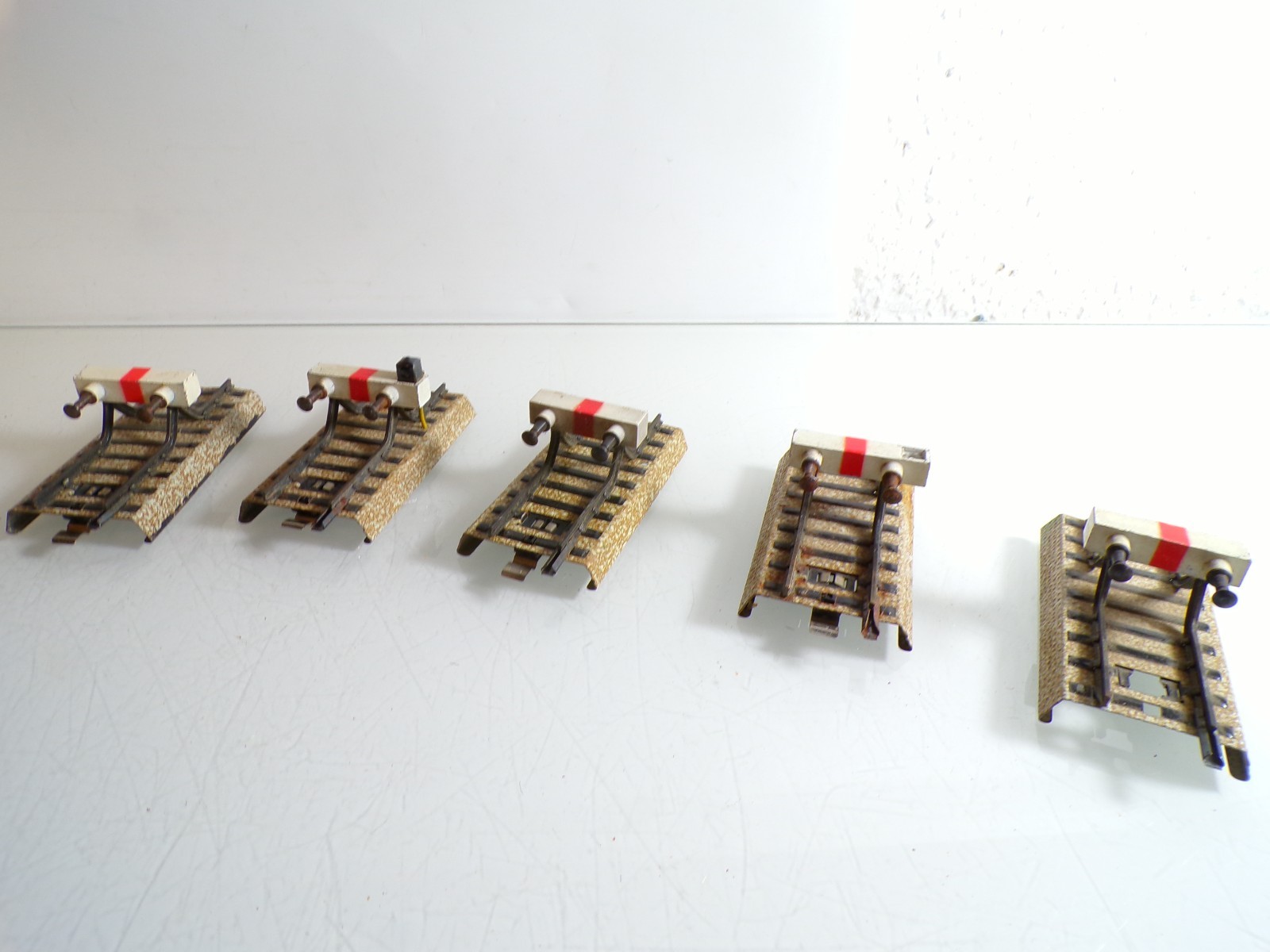 Konvolut Märklin H0 Prellbock 5 Stück siehe Foto PK2482 o.