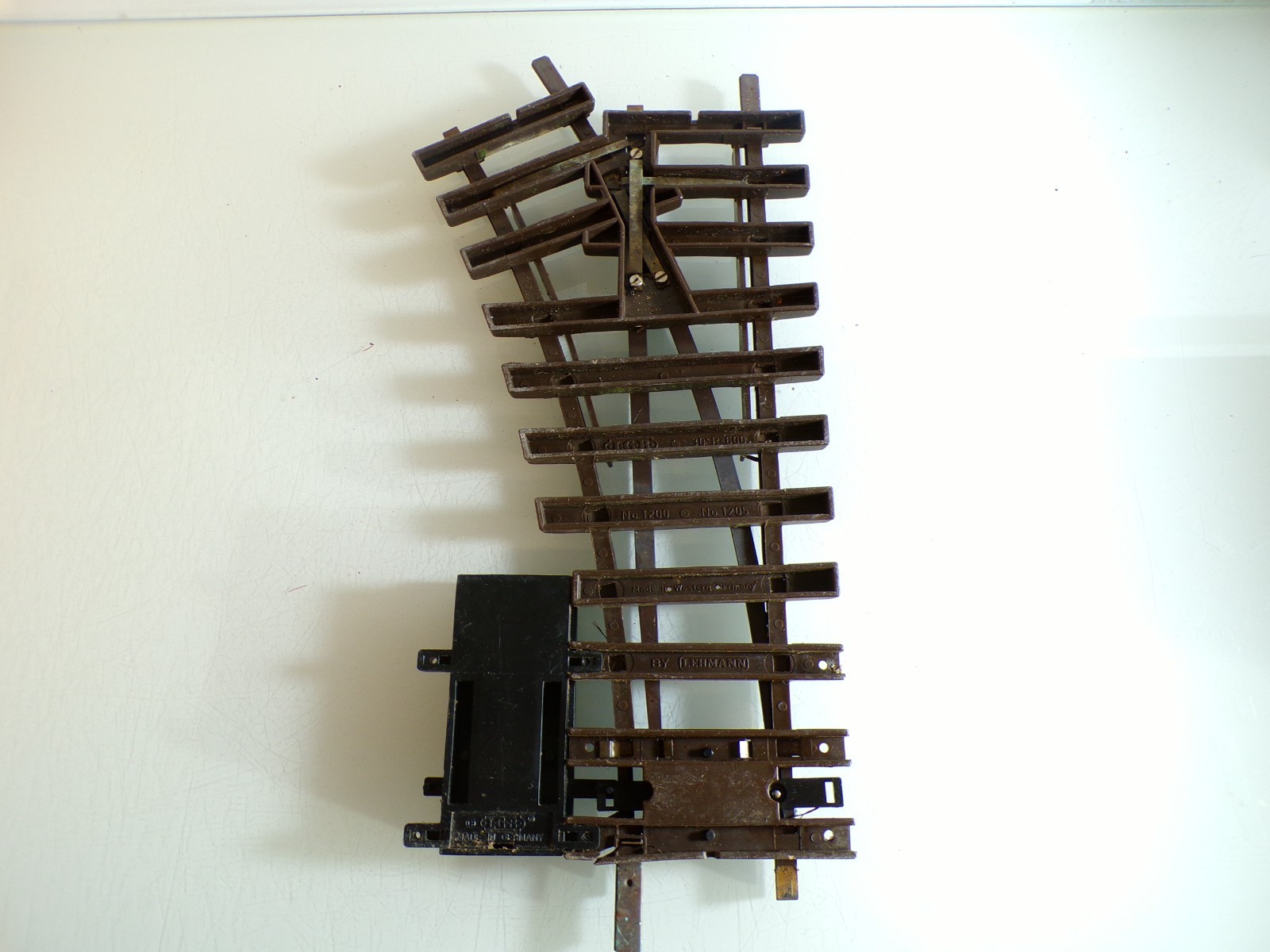 LGB Spur G 1200 1205 Weiche rechts mit Antrieb siehe Foto in OVP PK2309 – Bild 4