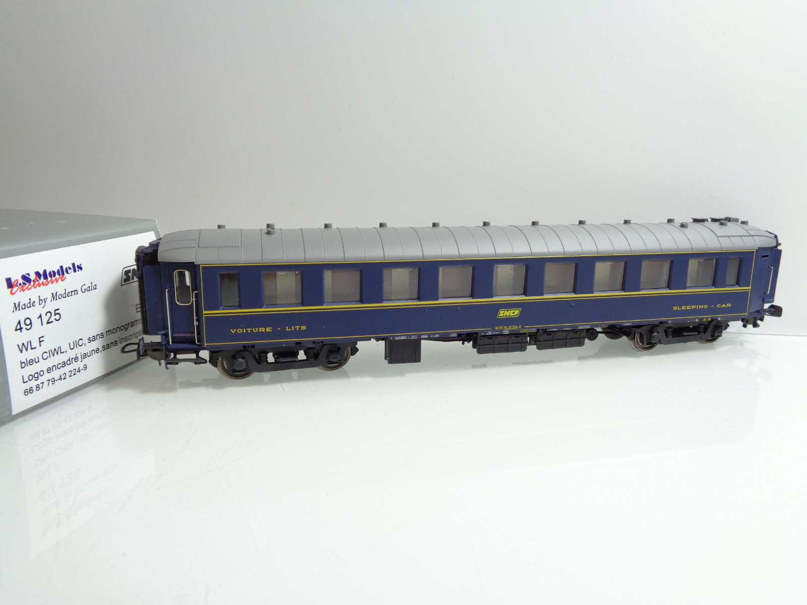 L.S.Models H0 49 125 Schlafwagen der SNCF in OVP JD3620