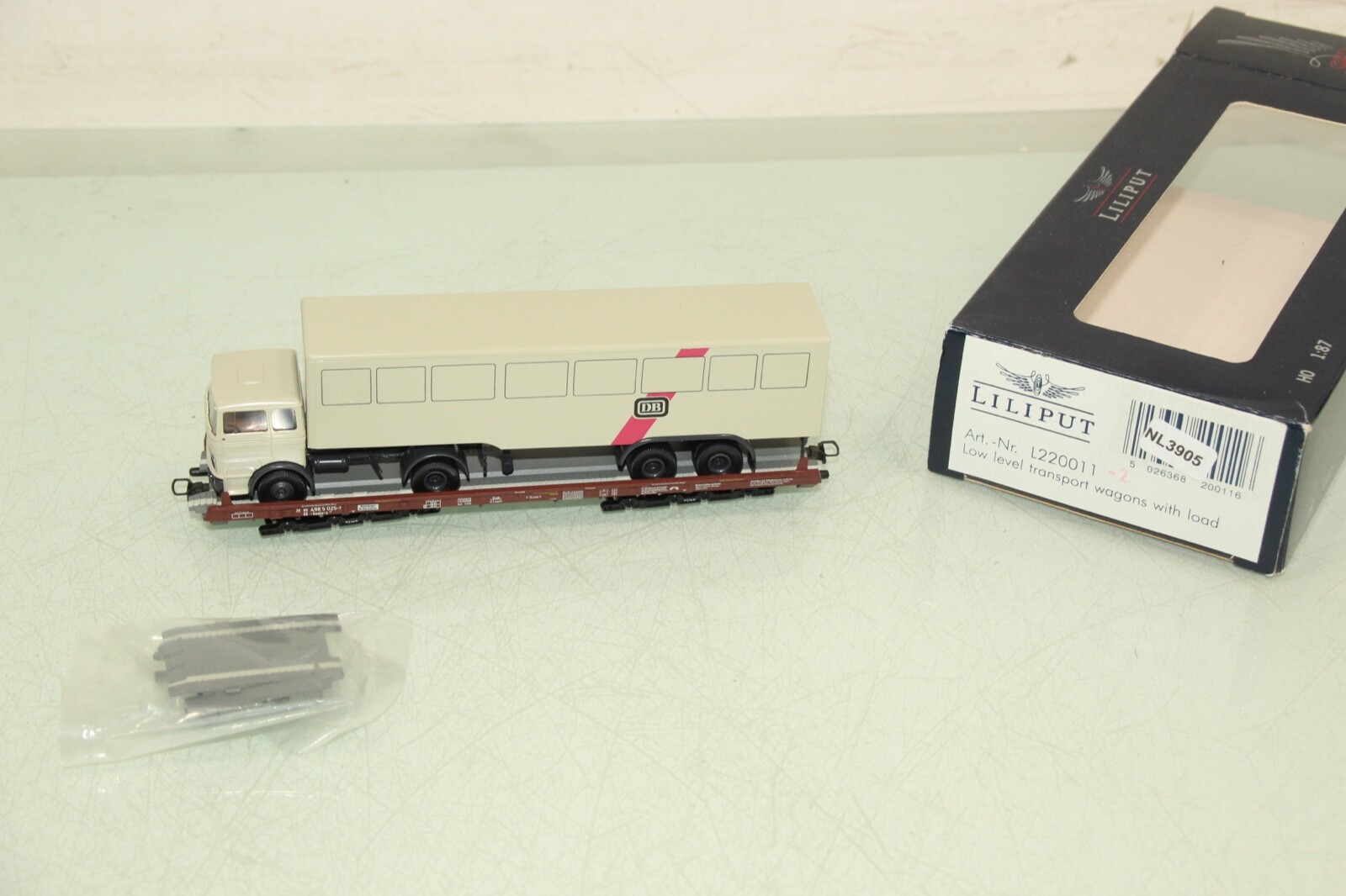 Liliput H0 L220011 Niederflurwagen mit LKW der DB in OVP CJ368