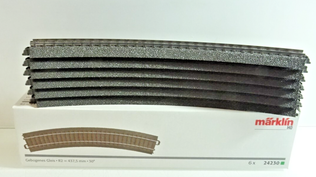 Märklin H0 24230 Gebogenes Gleis Radius 2=437,5 mm 30° 6 Stück in OVP PK2949