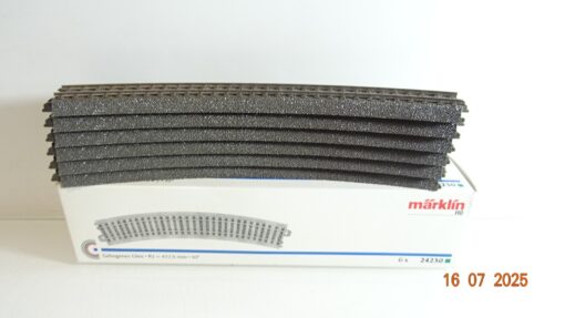 Märklin H0 24230 Gebogenes Gleis Radius 2=437,5 mm 30° 6Stück in OVP CK9686