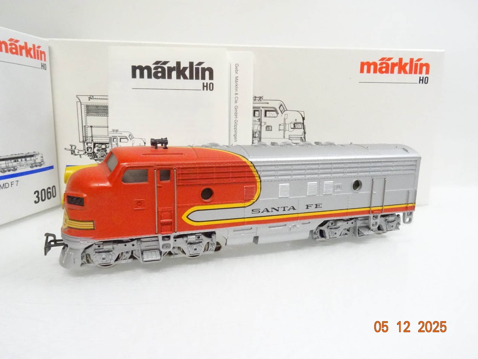 Märklin H0 3060 US Diesellok EMD F 7 Santa Fe in OVP JL4892