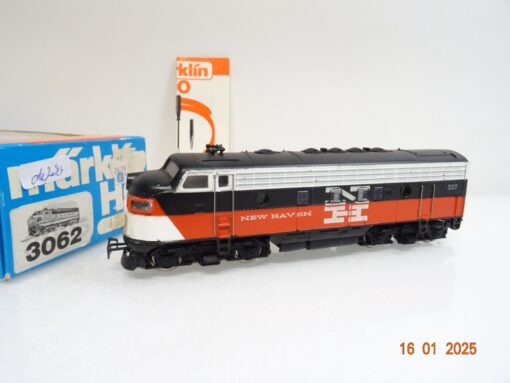 Märklin H0 3062 US Diesellok F7  New Haven in OVP LE8350