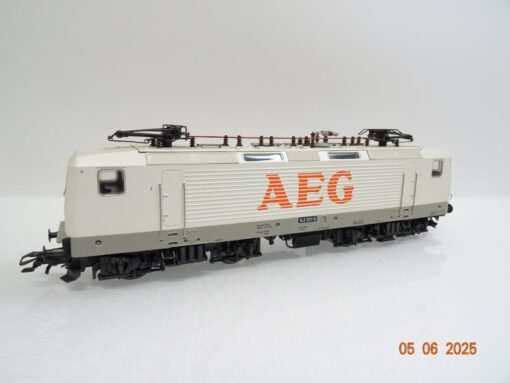 Märklin H0 3441 E-Lok BR 143 001-6 AEG der DB Delta Digital in OVP JL936 – Bild 3