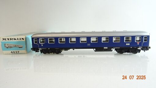 Märklin H0 4027 Personenwagen 1.Kl. mit Licht der DB Blech in OVP PR9193